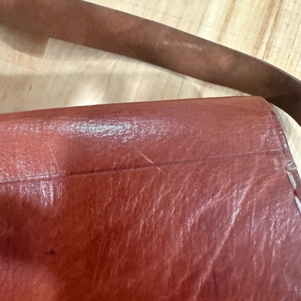 Vintage Rich Brown Leather Crossbody Bag - Picture 5 of 16